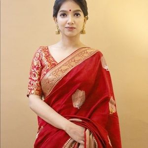 Fabric :Jacquard Saree